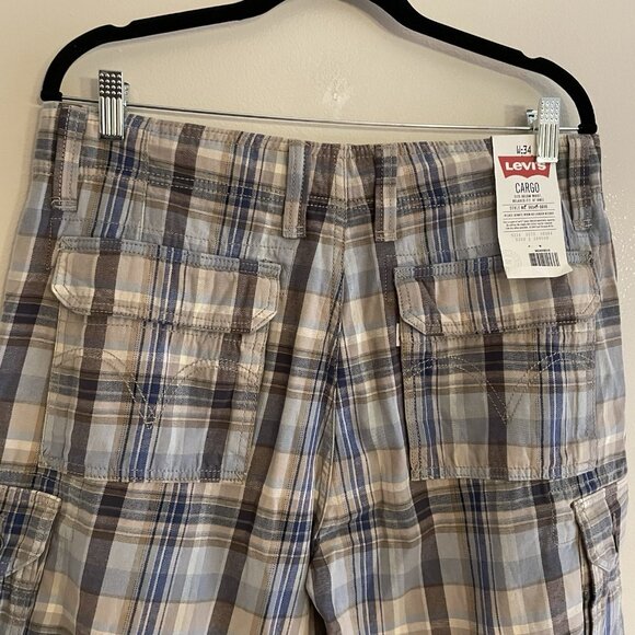 Levis Men 34 Blue/Tan Multicolor Plaid Relaxed Fit Sits at Knee Cargo Shorts NWT - Picture 7 of 12